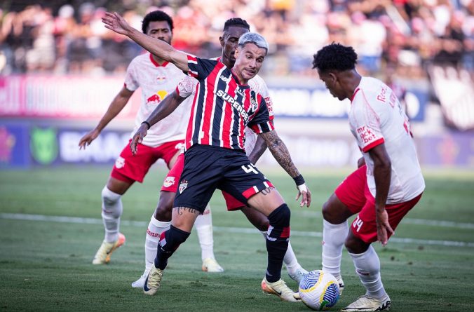 São Paulo sofre abalo, é resiliente, mas fica apenas no empate contra Red Bull Bragantino