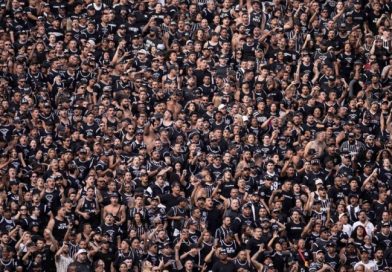 Torcedores do Corinthians se empolgam com volume de arrecadação na ‘vaquinha’ do estádio