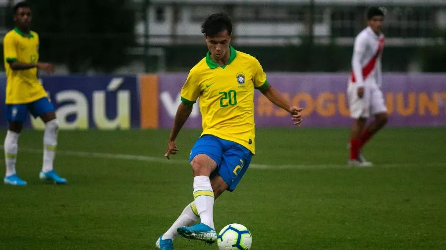 vinicius zanocelo meia da ponte preta e da selecao brasileira sub 20